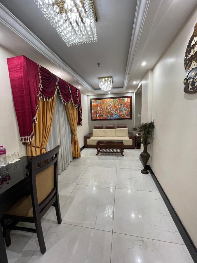 Sajjoys Hotel